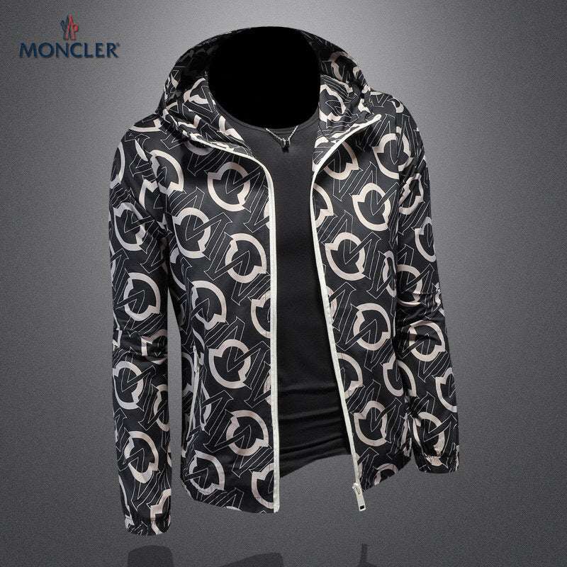Les vestes Moncler allient élégance et modernité. Leur design sophistiqué et leurs matériaux haut de gamme en font un choix incontournable.pas cher.le moins cher.