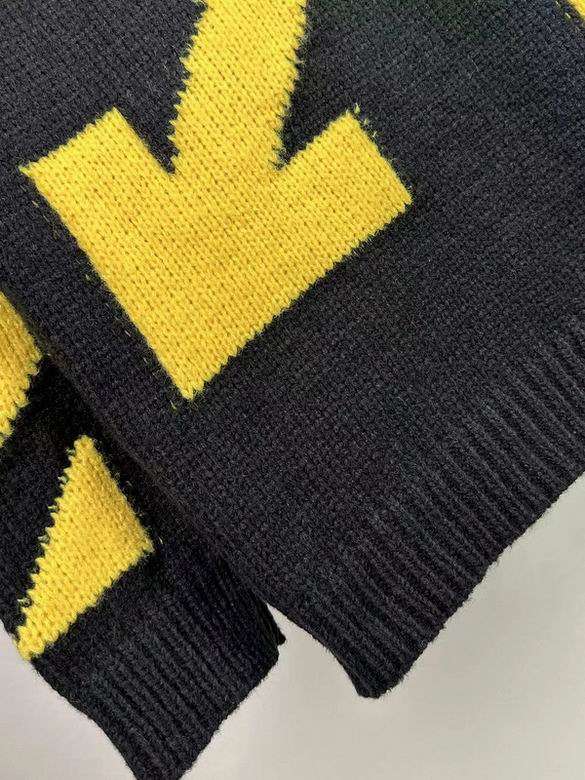 Les sweats Off-White combinent élégance et confort. Leur design emblématique et leurs matériaux de haute qualité . Pas cher.le moins cher.