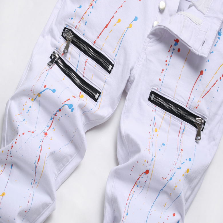 Les jeans Balmain pour homme allient sophistication et caractère, incarnant parfaitement l’ADN luxueux et avant-gardiste de la marque.