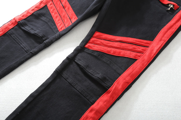 Les jeans Balmain pour homme allient sophistication et caractère, incarnant parfaitement l’ADN luxueux et avant-gardiste de la marque.