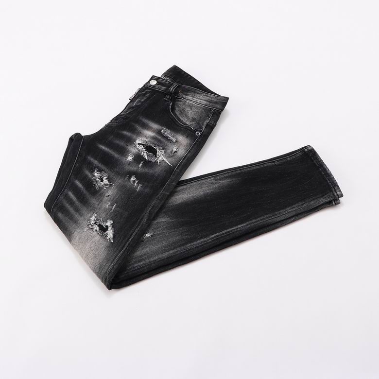 les jeans DSquared2 pour homme combinent performance et style avec une touche de robustesse urbaine. distinctif.pas cher.le moins cher.