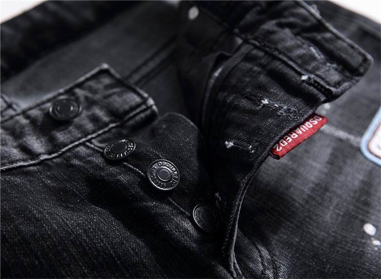 les jeans DSquared2 pour homme combinent performance et style avec une touche de robustesse urbaine. distinctif.pas cher.le moins cher.