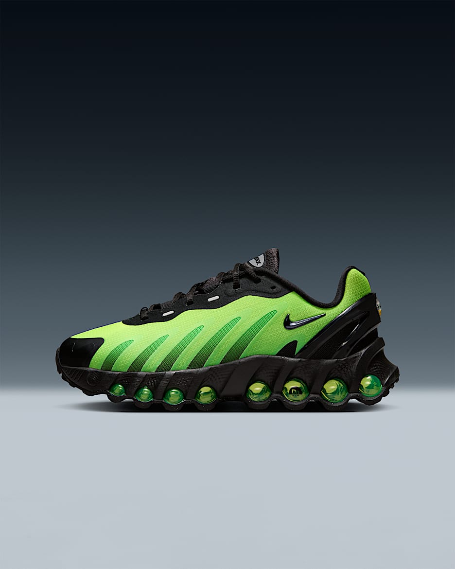 Les baskets Nike Air Max DN8 combinent innovation et design moderne pour offrir un style dynamique et une performance inégalée.pas cher . Le moins cher.