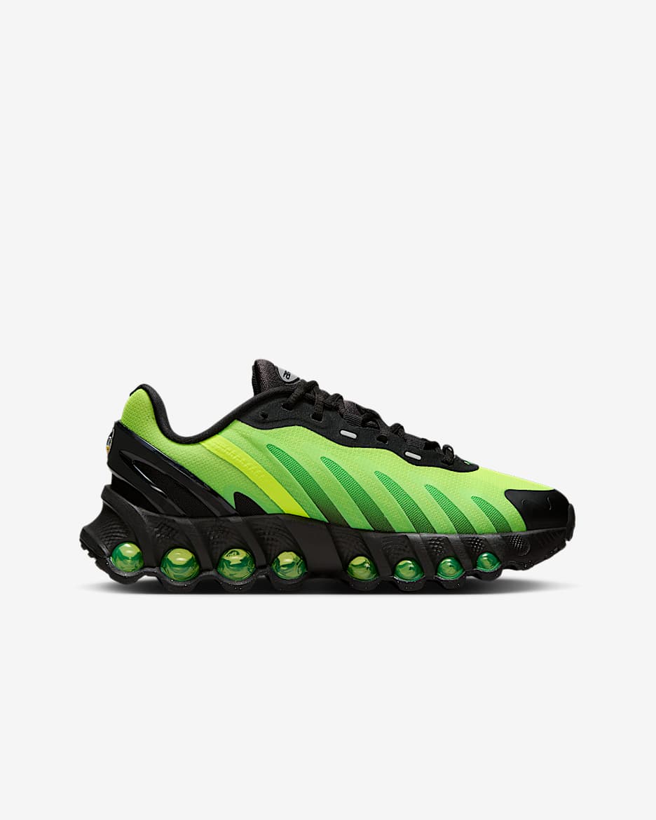 Les baskets Nike Air Max DN8 combinent innovation et design moderne pour offrir un style dynamique et une performance inégalée.pas cher . Le moins cher.