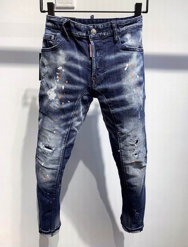 les jeans DSquared2 pour homme combinent performance et style avec une touche de robustesse urbaine. distinctif.pas cher.le moins cher.