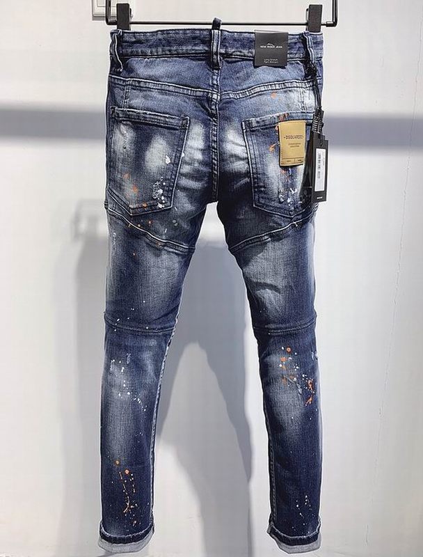 les jeans DSquared2 pour homme combinent performance et style avec une touche de robustesse urbaine. distinctif.pas cher.le moins cher.