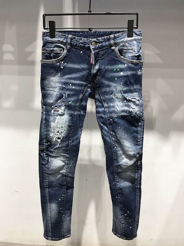 les jeans DSquared2 pour homme combinent performance et style avec une touche de robustesse urbaine. distinctif.pas cher.le moins cher.
