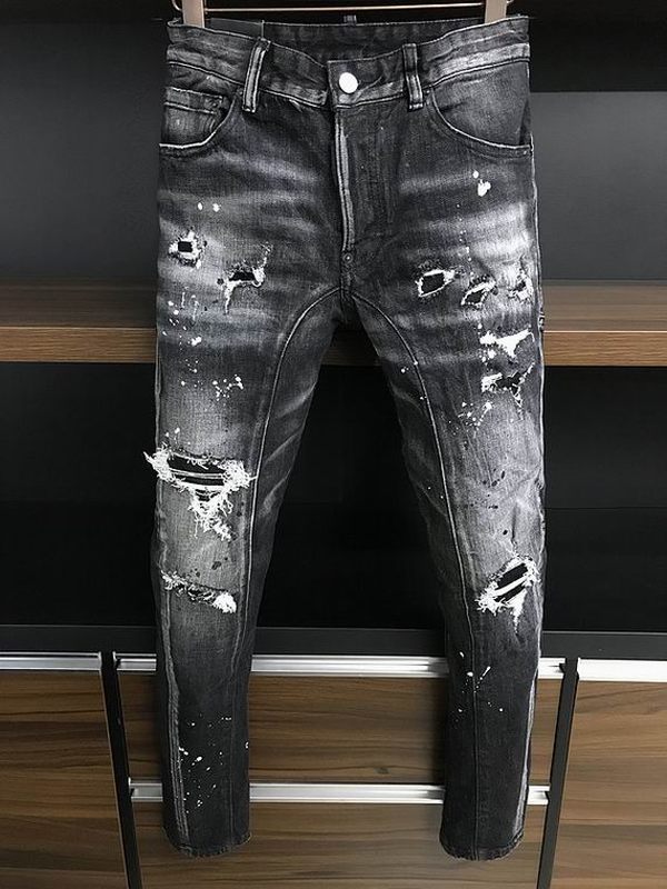 les jeans DSquared2 pour homme combinent performance et style avec une touche de robustesse urbaine. distinctif.pas cher.le moins cher.