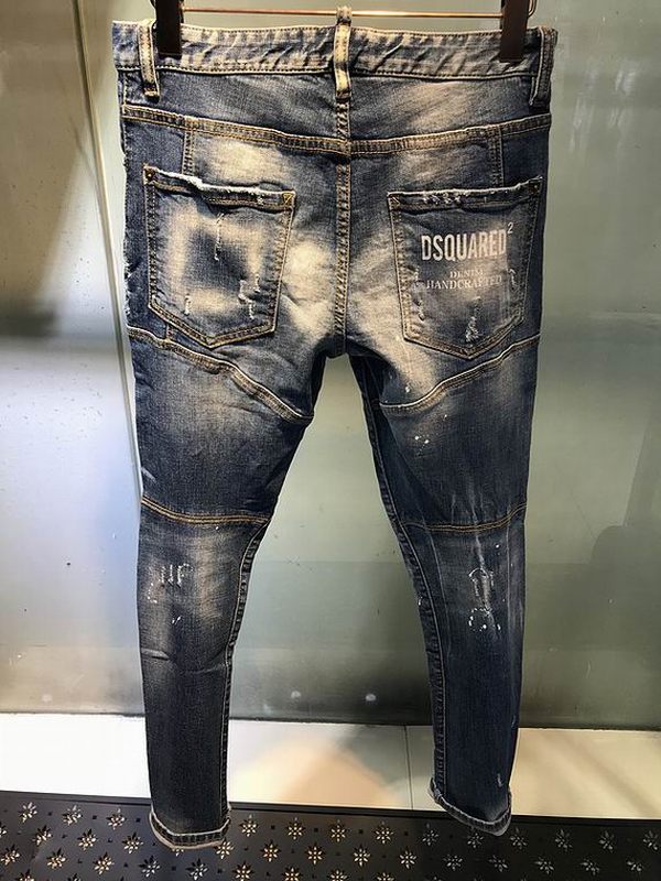les jeans DSquared2 pour homme combinent performance et style avec une touche de robustesse urbaine. distinctif.pas cher.le moins cher.