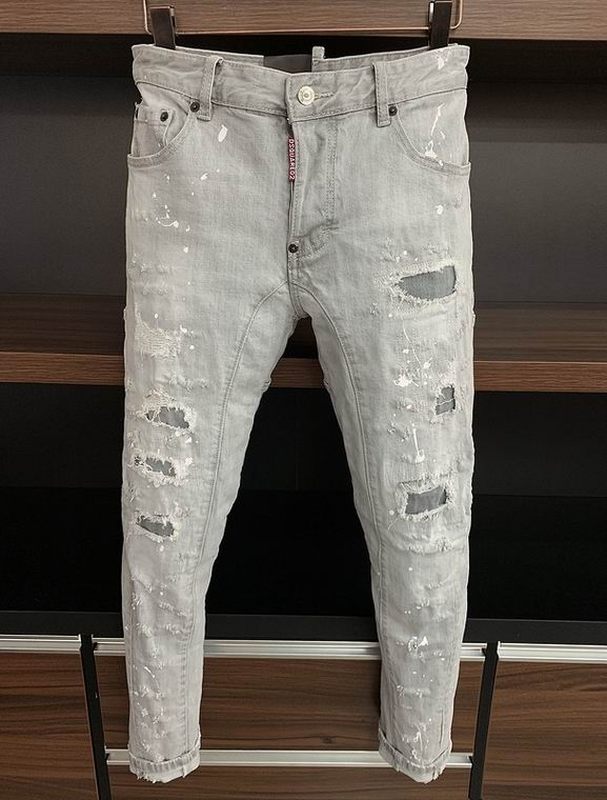 les jeans DSquared2 pour homme combinent performance et style avec une touche de robustesse urbaine. distinctif.pas cher.le moins cher.