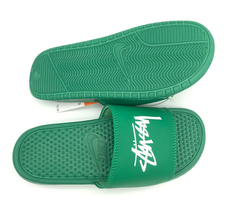 Les sandales claquettes nike sont un incontournable pour ceux qui recherchent un mélange parfait entre confort et style décontracté.