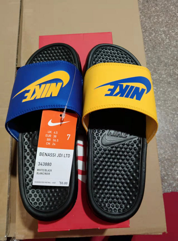 Les sandales claquettes nike sont un incontournable pour ceux qui recherchent un mélange parfait entre confort et style décontracté.