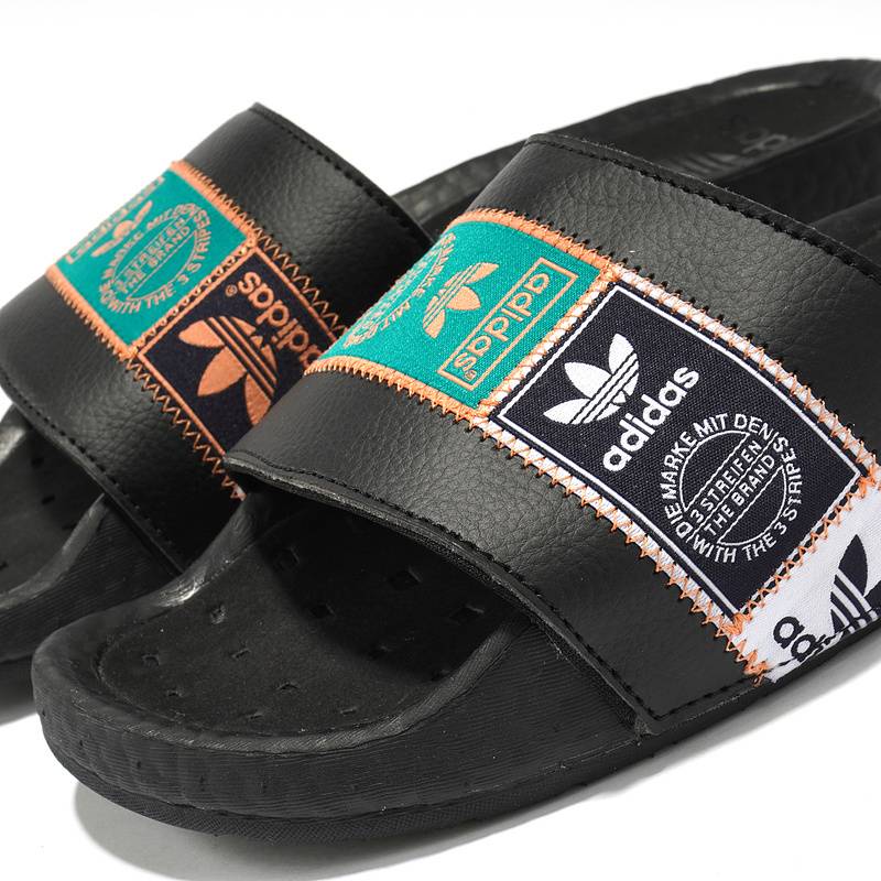 Les sandales claquettes Adidas sont un incontournable pour ceux qui recherchent un mélange parfait entre confort et style décontracté.