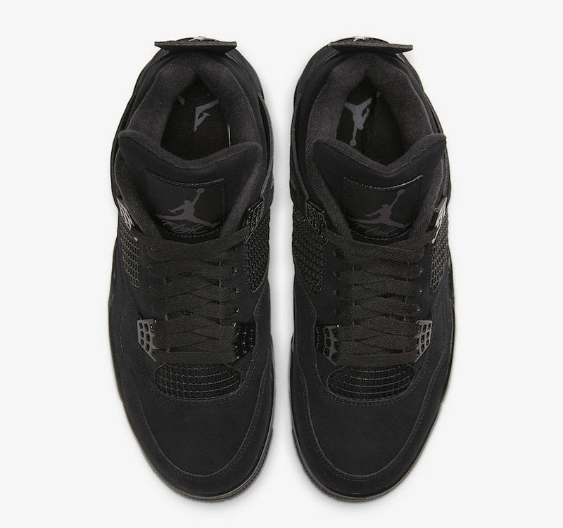 Les baskets grande taille Jordan 4 offrent le même style iconique que le modèle original, tout en répondant aux besoins des pointures supérieures.