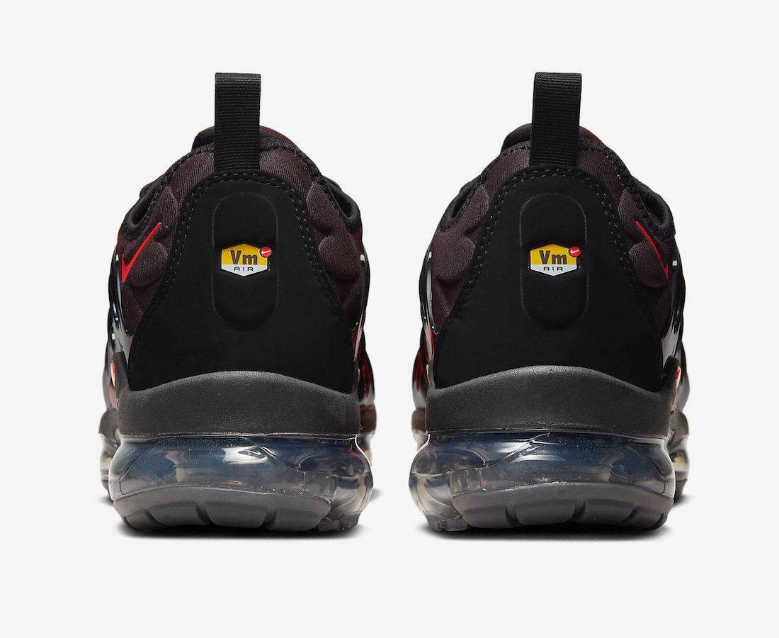 Les baskets grande taille Nike Vapormax Plus TN associent le design iconique des Air Max Plus à l’innovation de la semelle Vapormax.