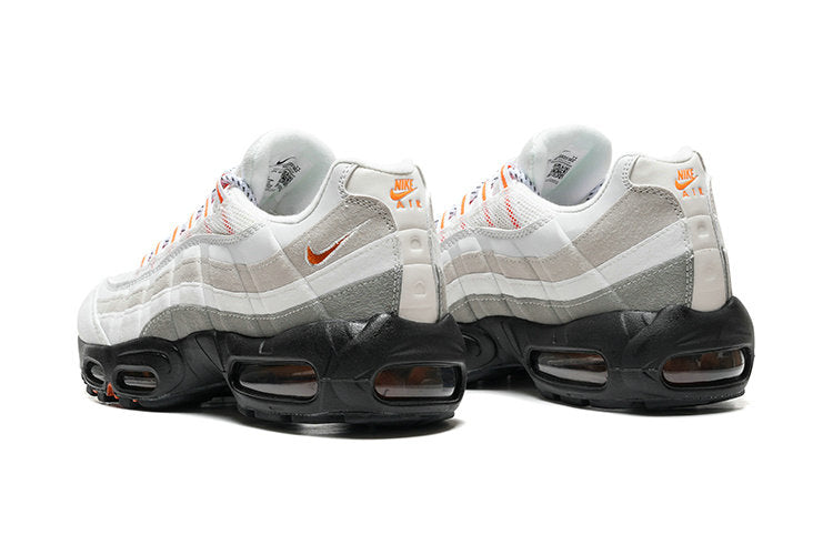 Les baskets grande taille Nike Air Max 95 reprennent le design unique et audacieux de l’original, tout en étant pensées pour offrir un ajustement parfait aux grandes pointures.