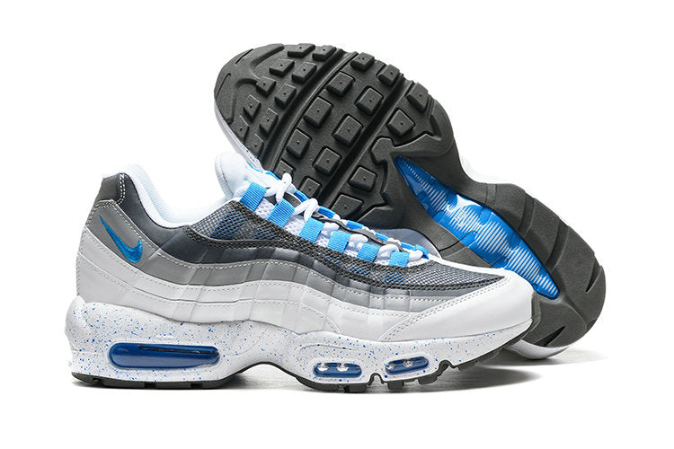 Les baskets grande taille Nike Air Max 95 reprennent le design unique et audacieux de l’original, tout en étant pensées pour offrir un ajustement parfait aux grandes pointures.