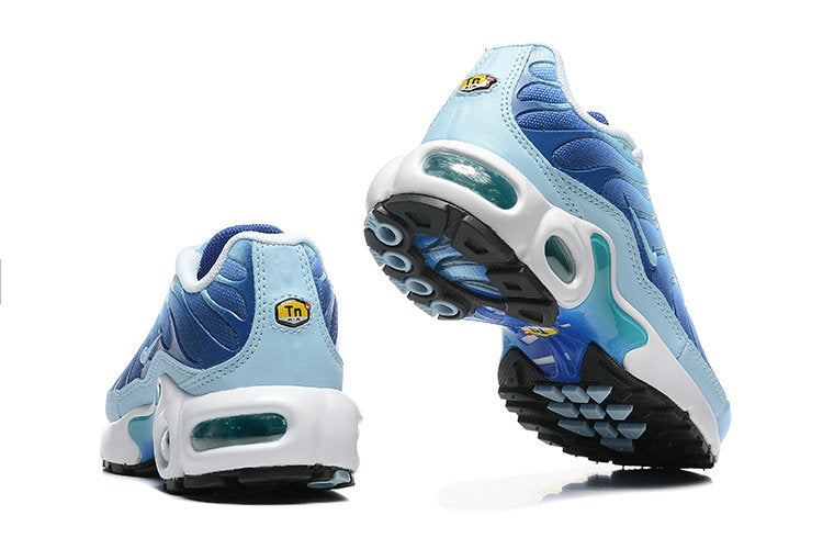 Les baskets pour enfants disponibles sur Yourstyles.fr sont conçues.
pour accompagner les plus jeunes dans toutes leurs activités, en alliant confort, résistance et style dynamique.