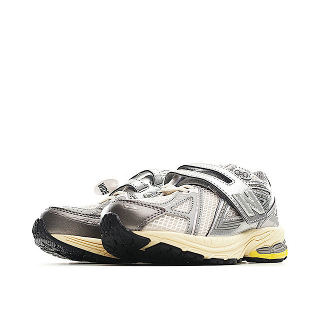 Baskets pour Enfants New Balance 1906R