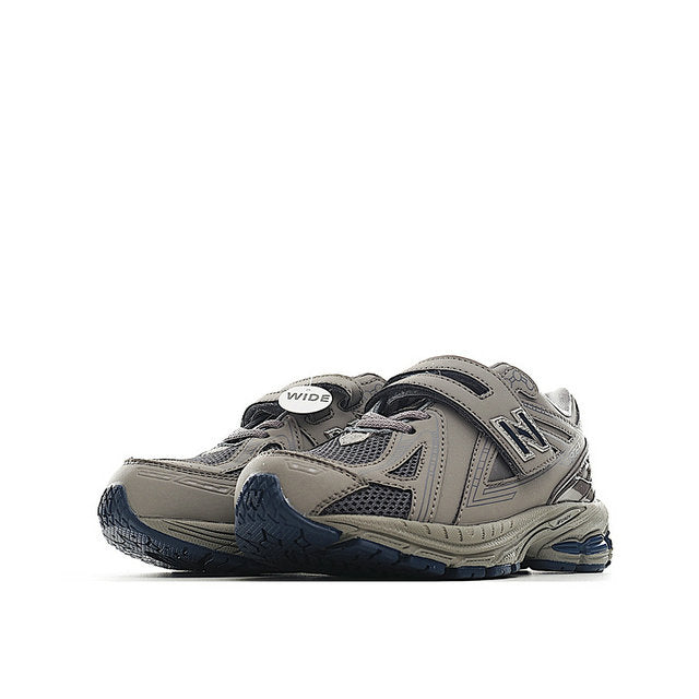Baskets pour Enfants New Balance 1906R