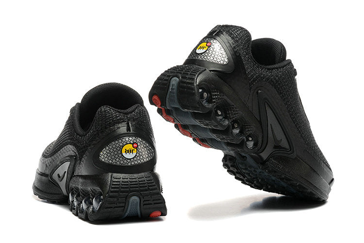 Les baskets pour enfants disponibles sur Yourstyles.fr sont conçues.
pour accompagner les plus jeunes dans toutes leurs activités, en alliant confort, résistance et style dynamique.