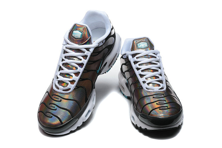 Les Baskets Nike Air Max Tn incarnent un style emblématique et une performance supérieure. Pas cher. Le moin cher.