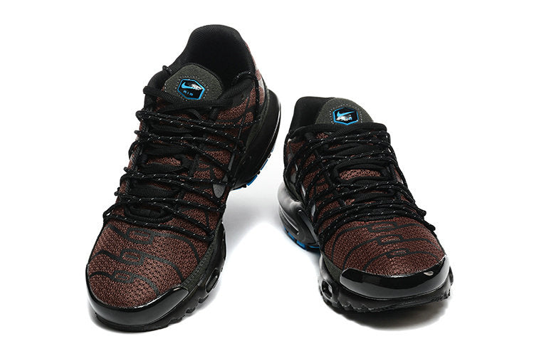 Les  Baskets Nike Air Max Tn incarnent un style emblématique et une performance supérieure. Pas cher. Le moin cher.