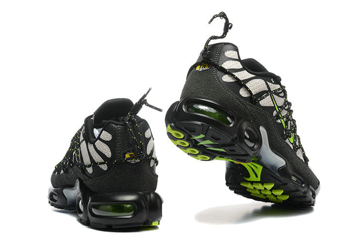 Les  Baskets Nike Air Max Tn incarnent un style emblématique et une performance supérieure. Pas cher. Le moin cher.