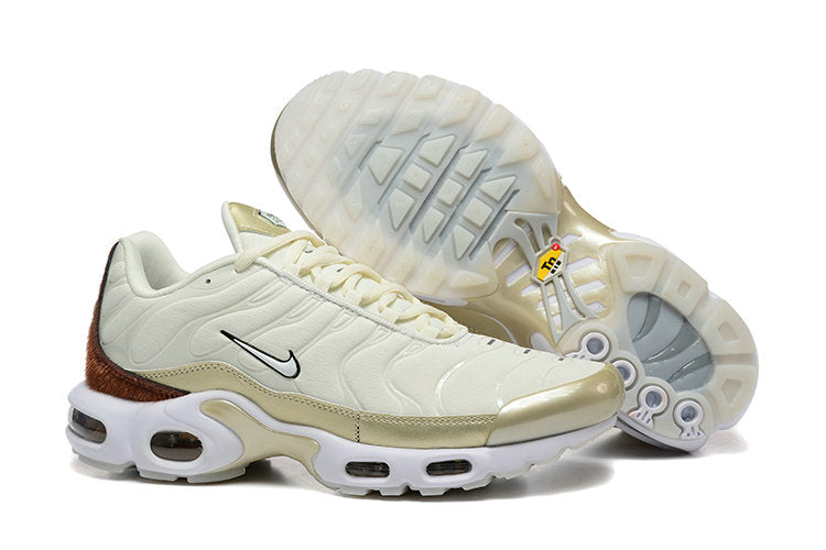 Les  Baskets Nike Air Max Tn incarnent un style emblématique et une performance supérieure. Pas cher. Le moin cher.