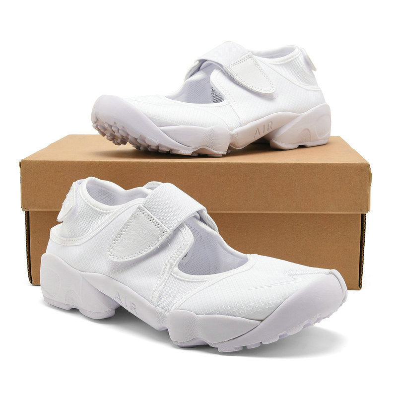 Les baskets Rift Ninja se distinguent par leur design unique et avant-gardiste, inspiré des chaussures de ninja, combinant style urbain et fonctionnalité.