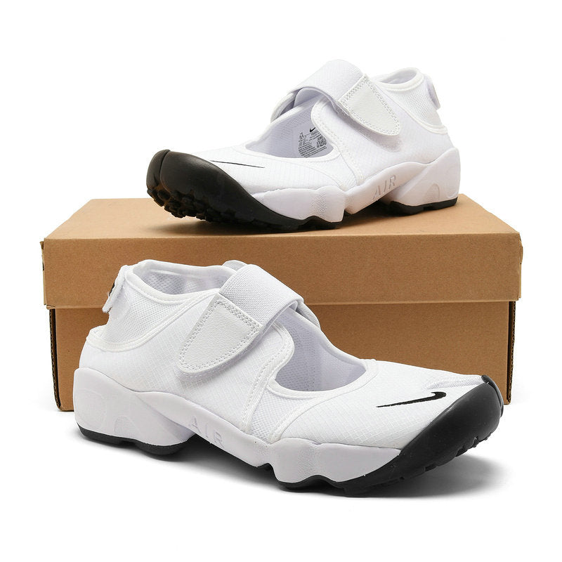 Les baskets Rift Ninja se distinguent par leur design unique et avant-gardiste, inspiré des chaussures de ninja, combinant style urbain et fonctionnalité.