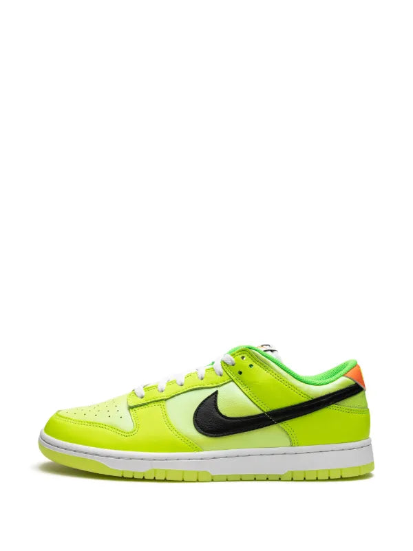Les baskets Nike SB Dunk allient un style emblématique à un confort supérieur. Leur design légendaire et leurs matériaux de haute qualité. Pas cher.le moins cher .