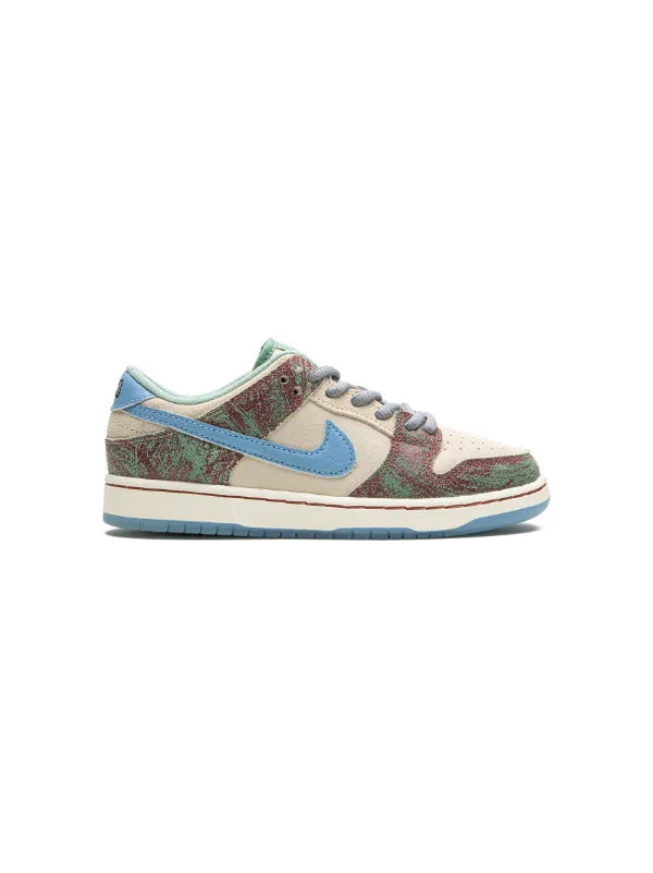 Les baskets Nike SB Dunk allient un style emblématique à un confort supérieur. Leur design légendaire et leurs matériaux de haute qualité. Pas cher.le moins cher .