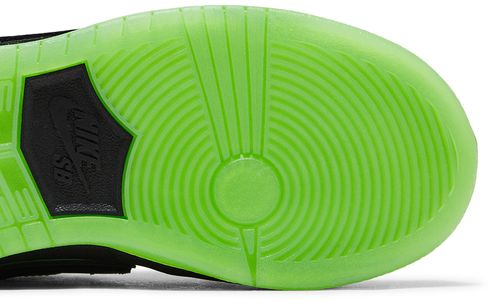 Les baskets Nike SB Dunk allient un style emblématique à un confort supérieur. Leur design légendaire et leurs matériaux de haute qualité. Pas cher.le moins cher .