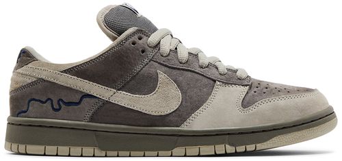 Les baskets Nike SB Dunk allient un style emblématique à un confort supérieur. Leur design légendaire et leurs matériaux de haute qualité. Pas cher.le moins cher .