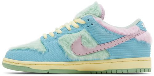 Les baskets Nike SB Dunk allient un style emblématique à un confort supérieur. Leur design légendaire et leurs matériaux de haute qualité. Pas cher.le moins cher .