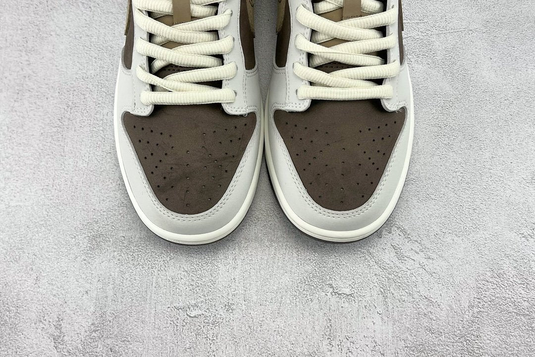 Les baskets Nike SB Dunk allient un style emblématique à un confort supérieur. Leur design légendaire et leurs matériaux de haute qualité. Pas cher.le moins cher .
