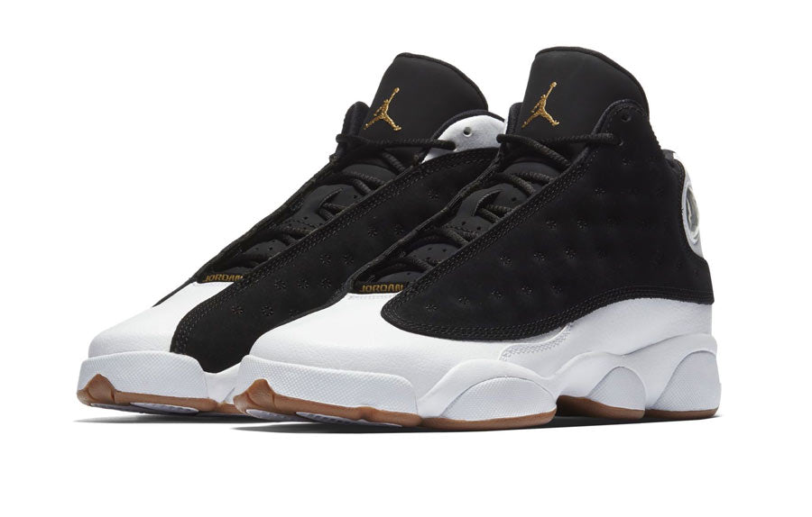 Les baskets Air Jordan 13 "Love & Respect" (Black and White) Femme permettent de personnaliser votre style tout en bénéficiant d’un confort supérieur.
