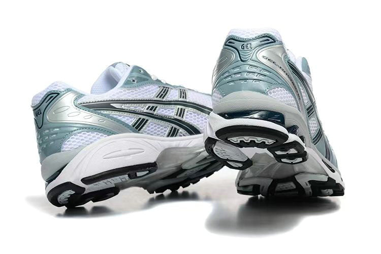 Les Baskets ASICS GEL-KAYANO 14 offrent une combinaison parfaite de style et de performance. Leur design élégant et leurs technologies de pointe