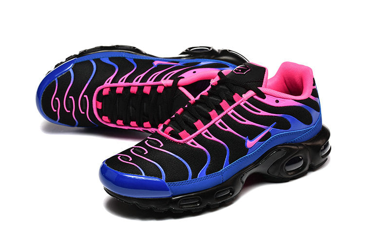 Les Baskets Nike Air Max Tn incarnent un style emblématique et une performance supérieure.
Par ailleurs, leur design distinctif et leur utilisation de matériaux de haute qualité en font un choix incontournable.