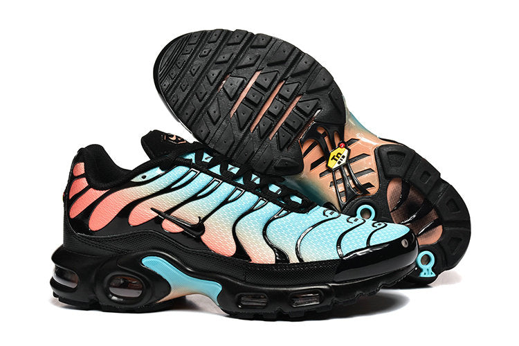 Les  Baskets Nike Air Max Tn incarnent un style emblématique et une performance supérieure.
 
Par ailleurs, leur design distinctif et leur utilisation de matériaux de haute qualité en font un choix incontournable.