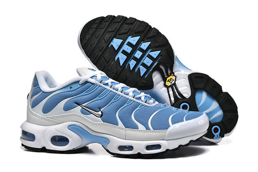 Les  Baskets Nike Air Max Tn incarnent un style emblématique et une performance supérieure.
 
Par ailleurs, leur design distinctif et leur utilisation de matériaux de haute qualité en font un choix incontournable.