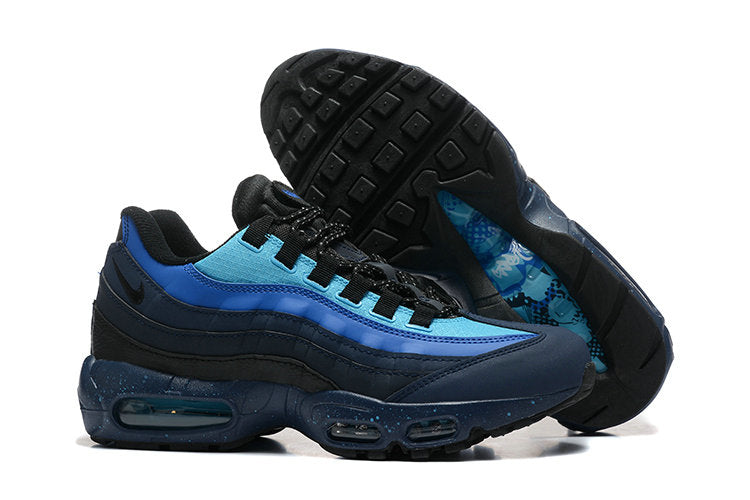 Les baskets Nike Air Max 95 sont synonymes de style emblématique et de confort absolu. Leur design distinctif. Pas cher. Le moins cher.