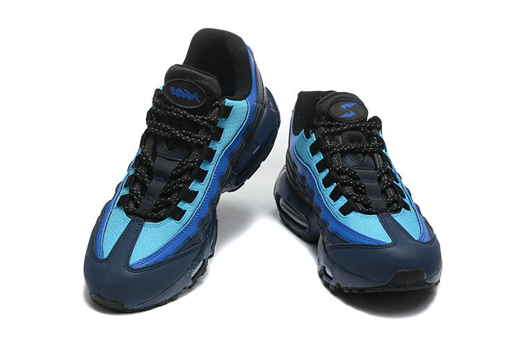 Les baskets Nike Air Max 95 sont synonymes de style emblématique et de confort absolu. Leur design distinctif. Pas cher. Le moins cher.