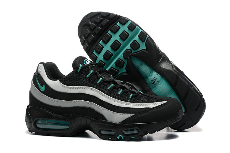 Les baskets Nike Air Max 95 sont synonymes de style emblématique et de confort absolu. Leur design distinctif. Pas cher. Le moins cher.