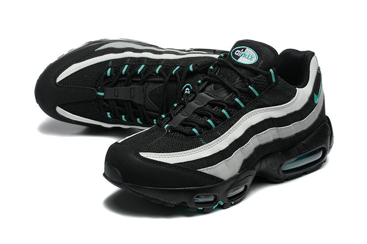 Les baskets Nike Air Max 95 sont synonymes de style emblématique et de confort absolu. Leur design distinctif. Pas cher. Le moins cher.