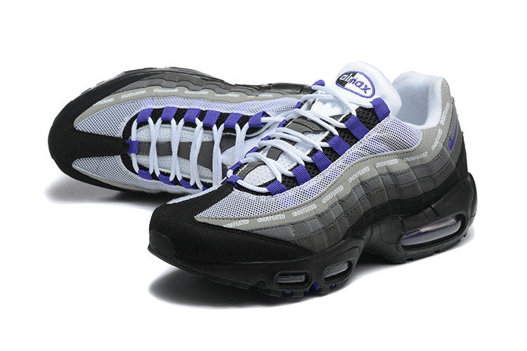 Les baskets Nike Air Max 95 sont synonymes de style emblématique et de confort absolu. Leur design distinctif. Pas cher. Le moins cher.