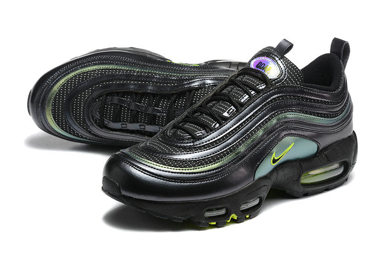 Les baskets Nike Air Max 95 sont synonymes de style emblématique et de confort absolu. Leur design distinctif. Pas cher. Le moins cher.