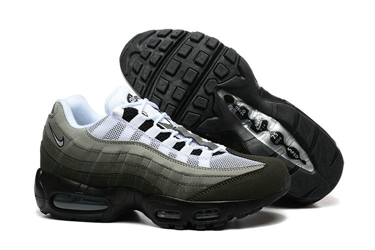Les baskets Nike Air Max 95 sont synonymes de style emblématique et de confort absolu. Leur design distinctif. Pas cher. Le moins cher.