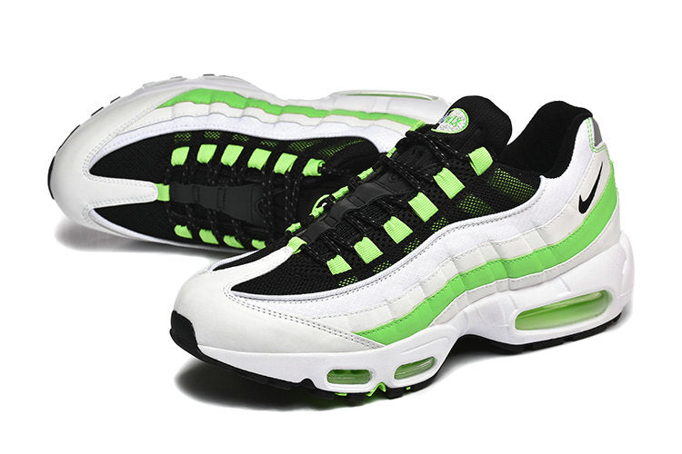 Les baskets Nike Air Max 95 sont synonymes de style emblématique et de confort absolu. Leur design distinctif. Pas cher. Le moins cher.